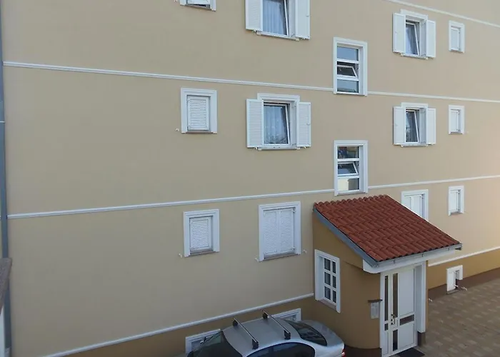 In With Sea View, Balcony, Air Conditioning, Wifi 4623-10