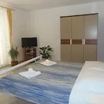 In With Sea View, Balcony, Air Conditioning, Wifi 4623-10 Appartamento *